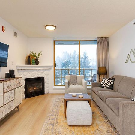 Renovated 1Bed-1Bath In Village With Pool, Hot Tub, And Sauna Whistler Eksteriør billede